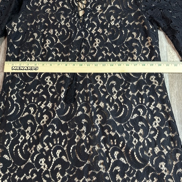 Xilaration XL Womens Blouse, Cream, Black, lacy - Picture 3 of 5